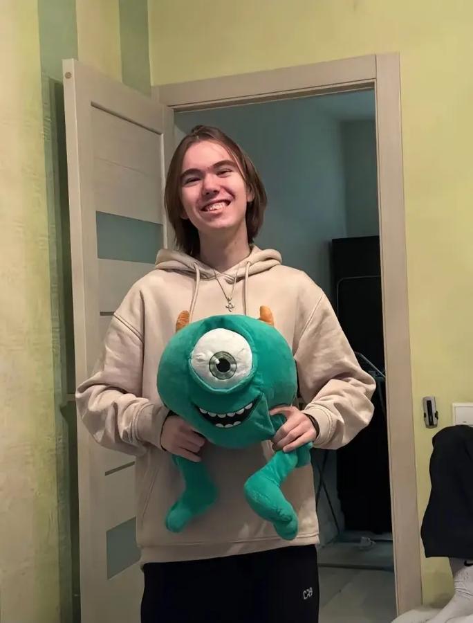 jL在被淘汰出Major后：“以如此伤感的方式结束赛季，我们在通往Major的路上迷失了自己，无法重新振作起来。”